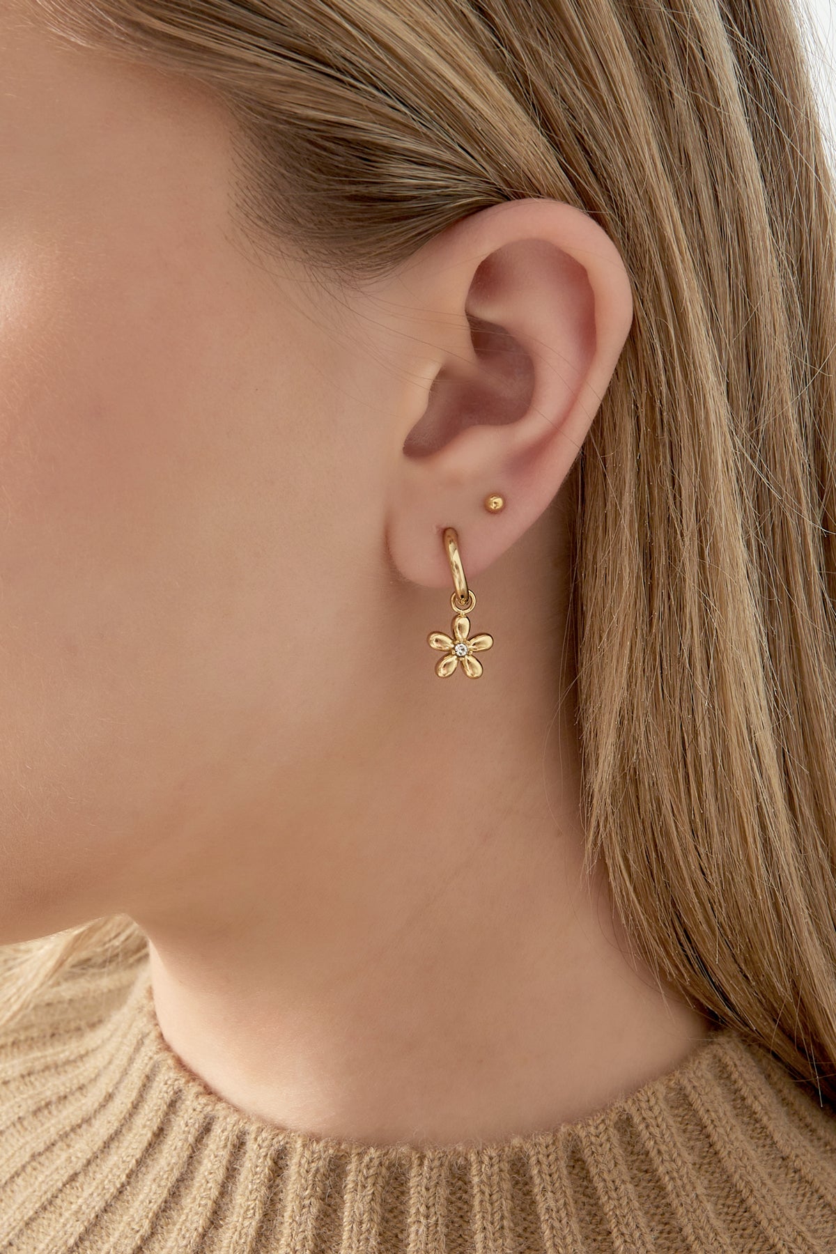 Oorbellen bloem goud