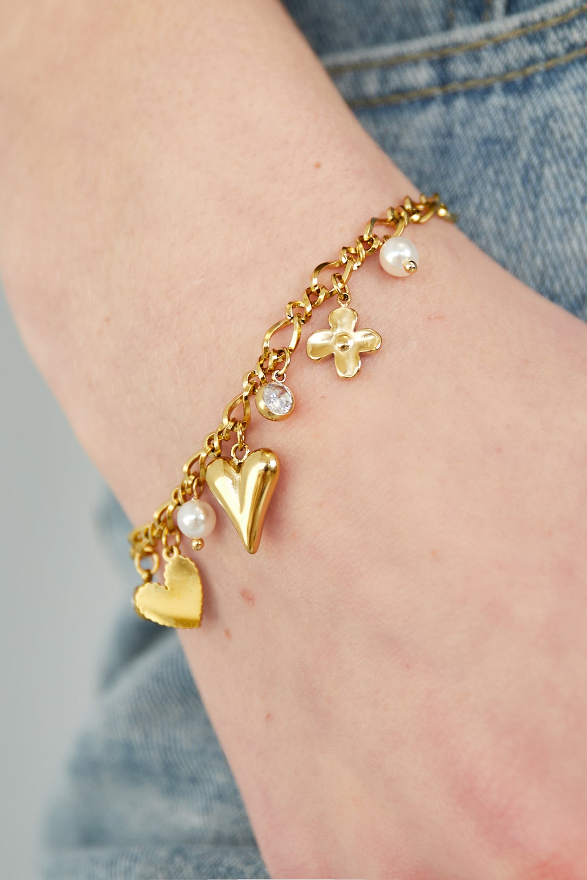 Armband met hangertjes goud