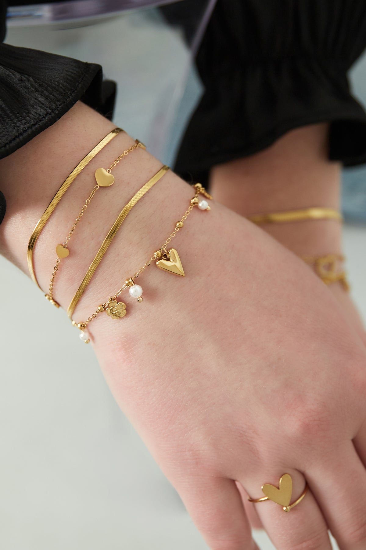 Armband met hangertjes goud