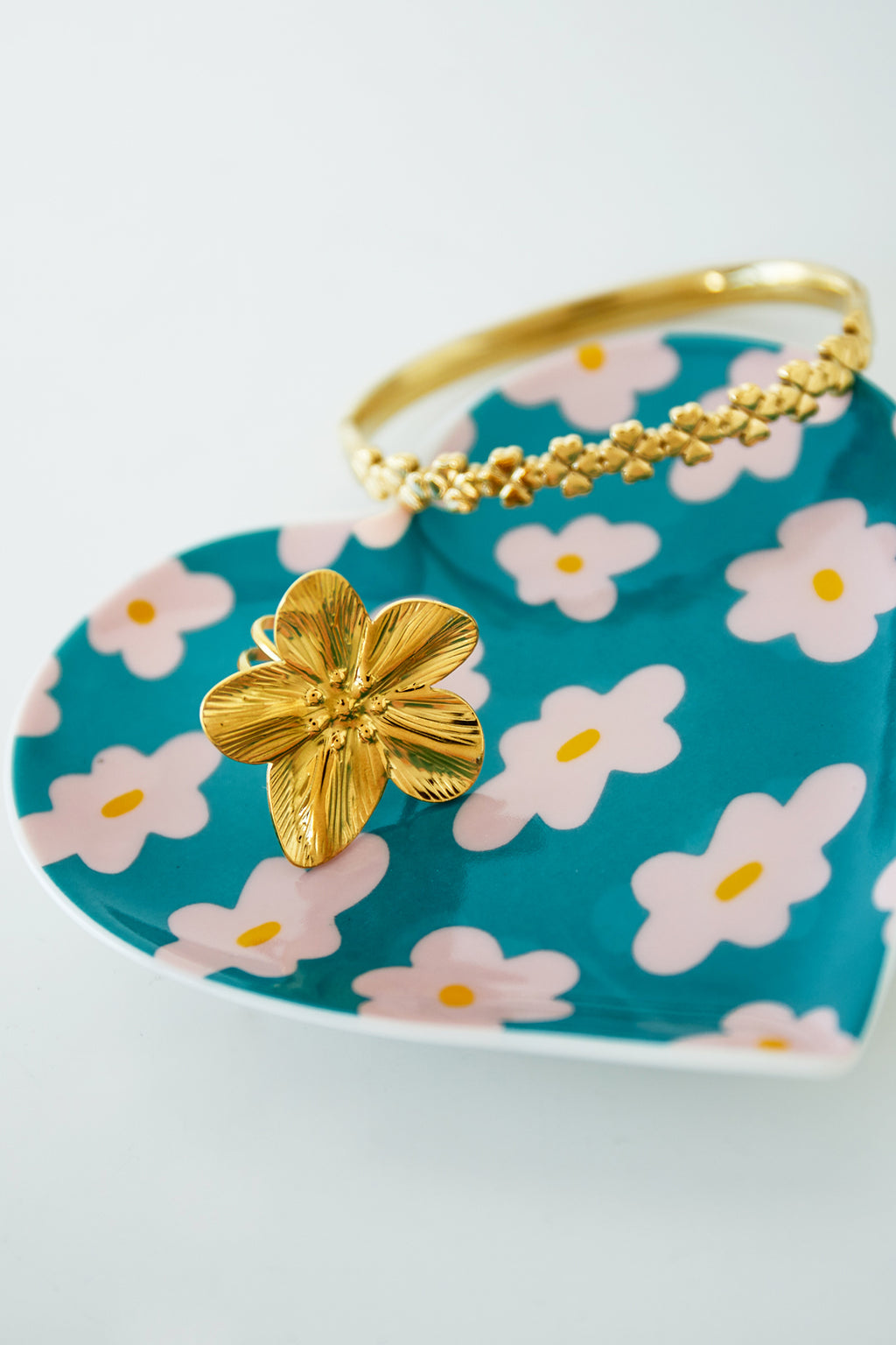 Sieradenschaaltje hart met bloemetjes