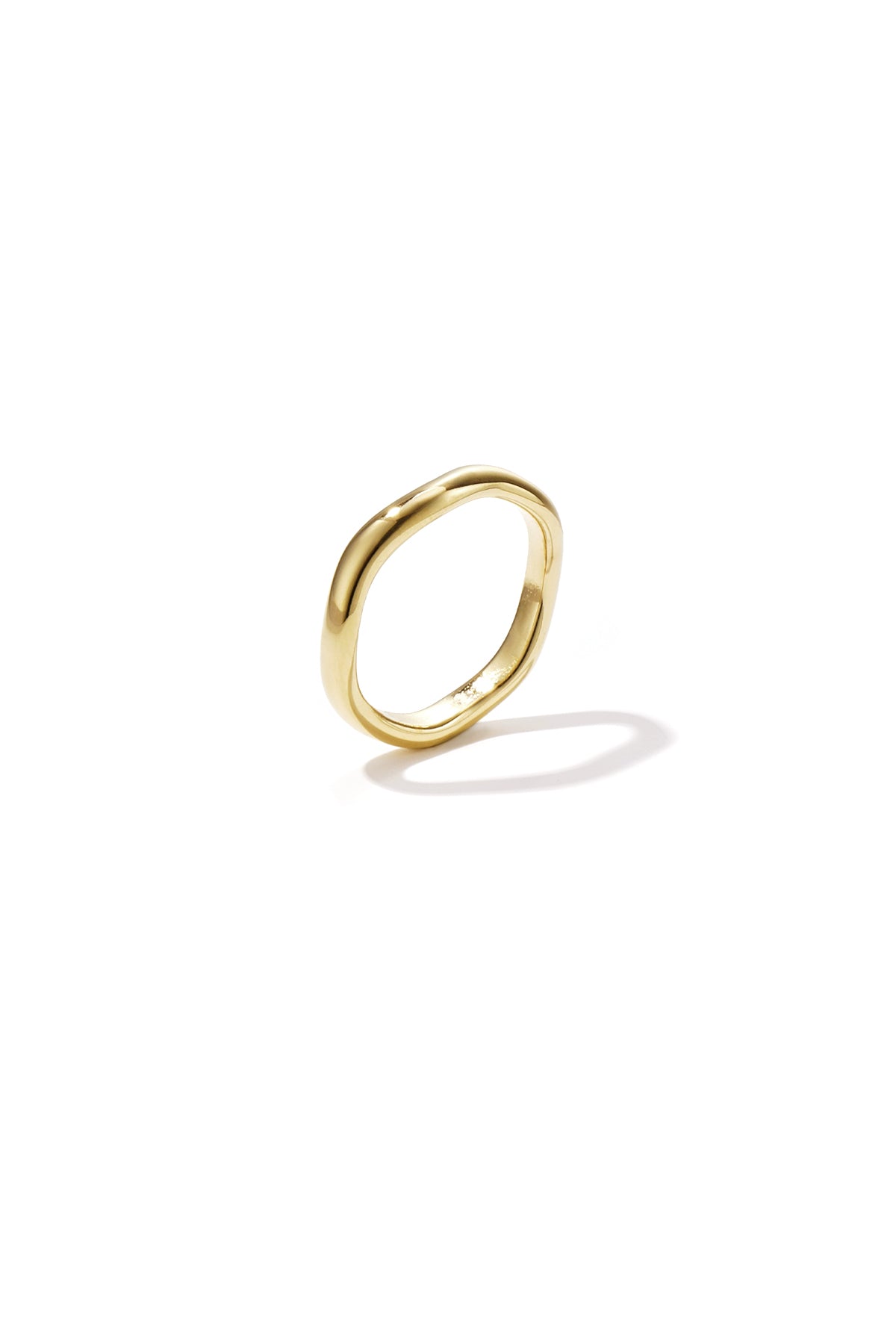 Ring golvend goud