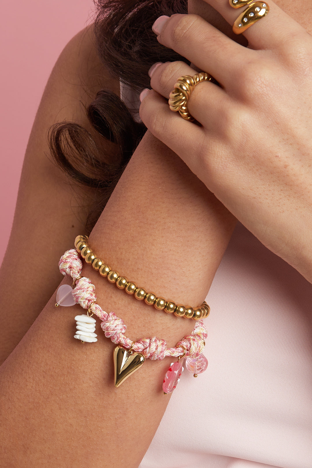 Armband van touw met hartje
